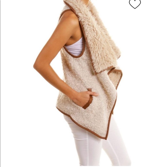 Anthropologie Sherpa vest - Picture 2 of 10